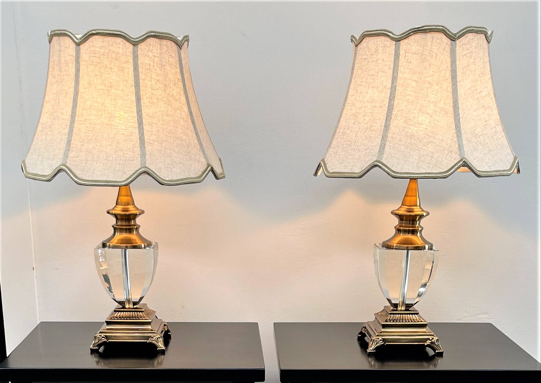 Barney Table Lamp | Kwickshop