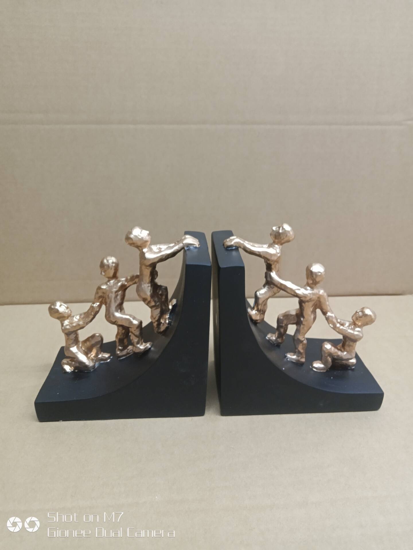 Sculpted Bookends | Kwickshop